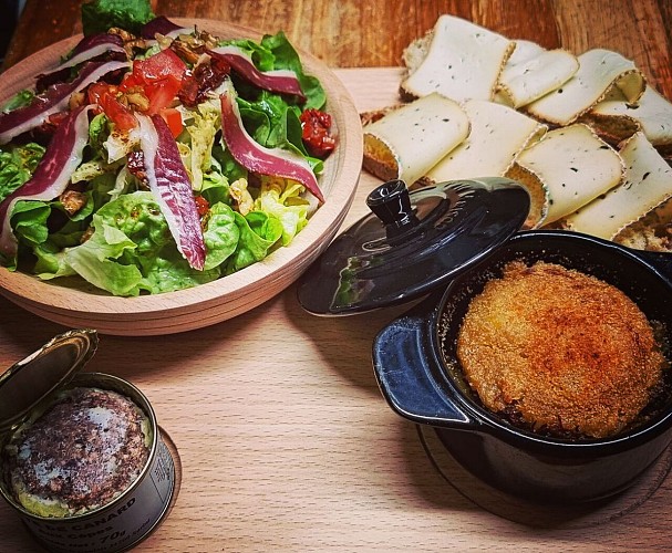 CHEZ-LE-GAULOIS-IMG-20220315-222916-742-jpg