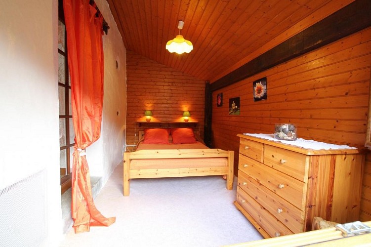 Maison Etcheverry A chambre lit double lambris - St Jean Le Vieux