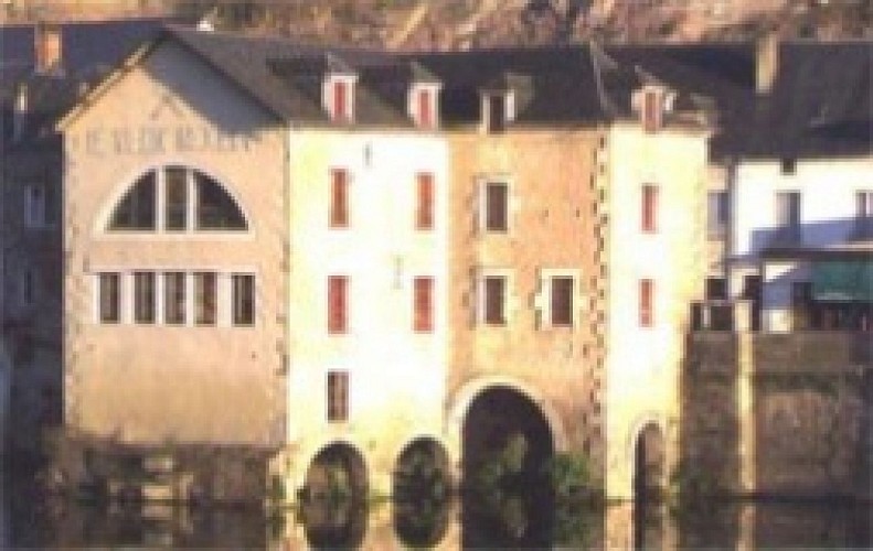 Le Vieux Moulin