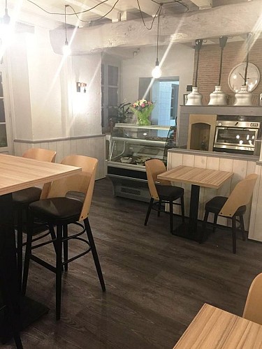 la salle du rez-de-chaussée