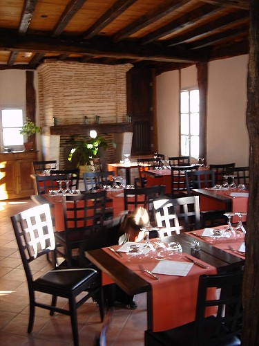 restaurant-le-barthome-st-barthelemy-de-bellegarde-salle1