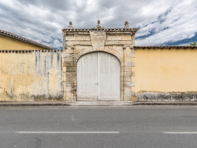 Portail-de-Lamarque1