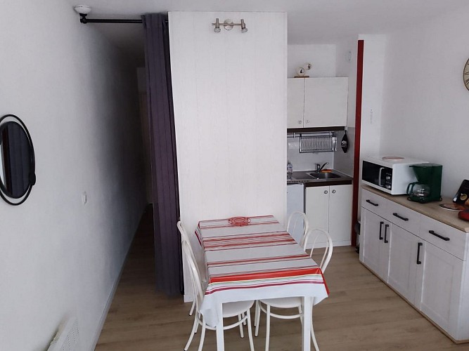 d9261be4-850c-4c22-a19f-b8605ec1f917