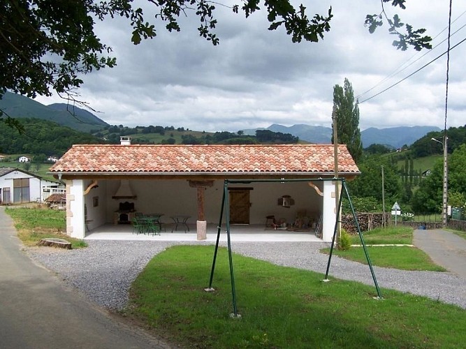 Maison etcharren exterieur - Uhart Cize