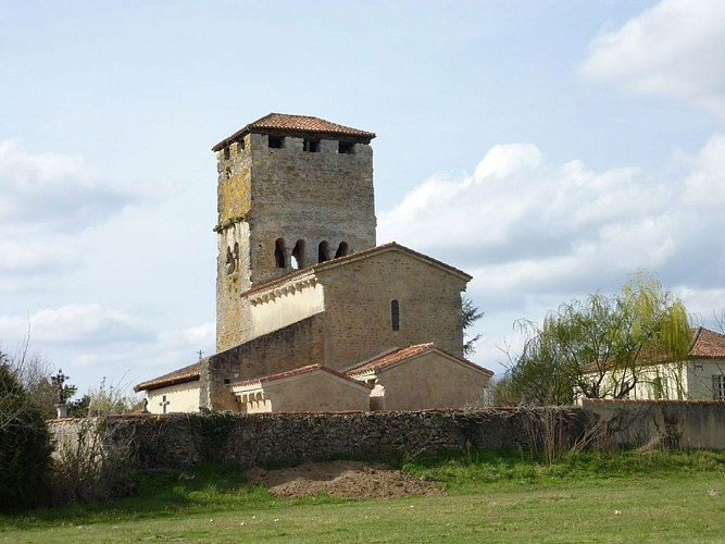 Eglise romane Sainte Marie de Bostens