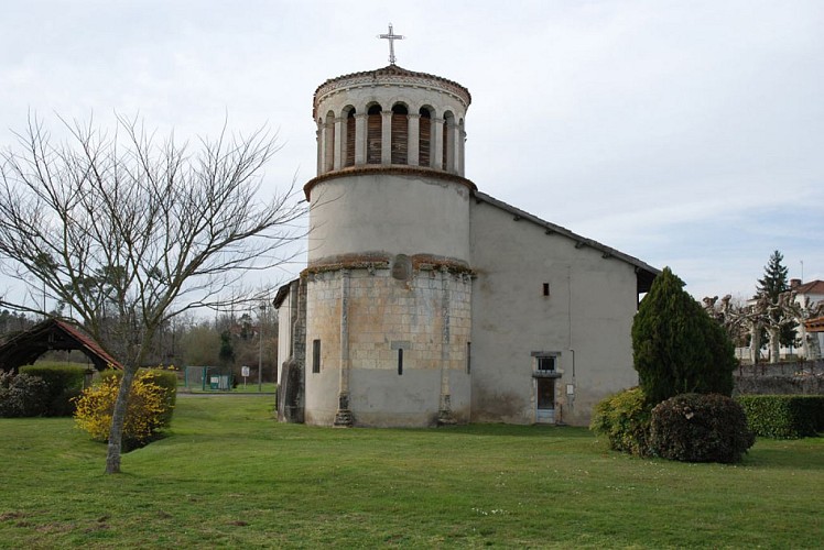 Eglise romane et lavoir de Lucbardez-et-Bargues