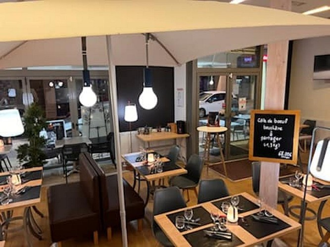 Le_Buffet_de_la_traverse_Sarlat (2)