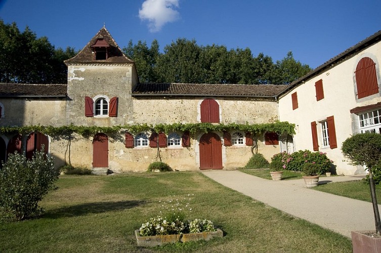 2012_AMOU_château-001