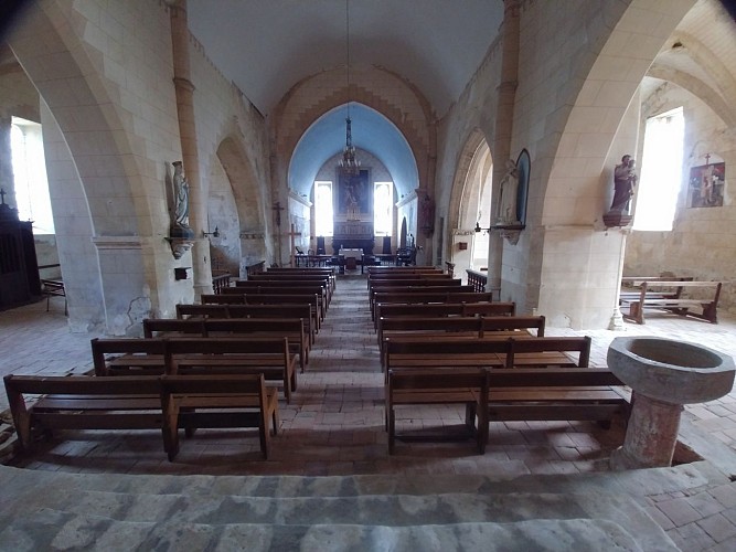 intérieur église Arx