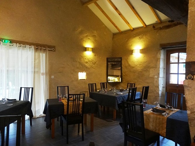 chez-bonnebouche-salle-saint-jean-d-estissac-tourisme