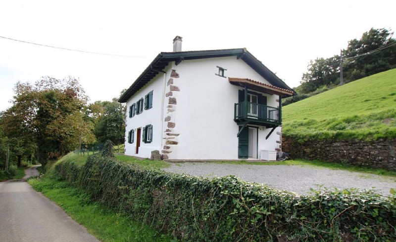 Maison Eyherabide autre vue - Ascarat