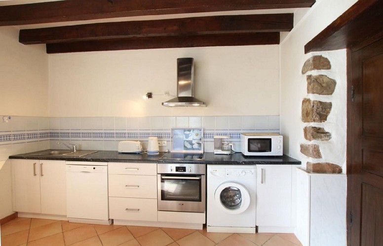 Appartement-Lamarque-cuisine---Arrautte-Charritte