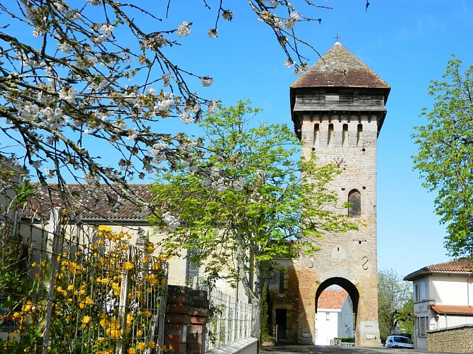 Hontanx-Beffroi de l'église Saint-Martin