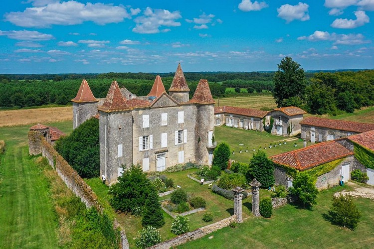 2024 - ESCA - Château de Caumale extérieur - ©Arnaud Späni (2)