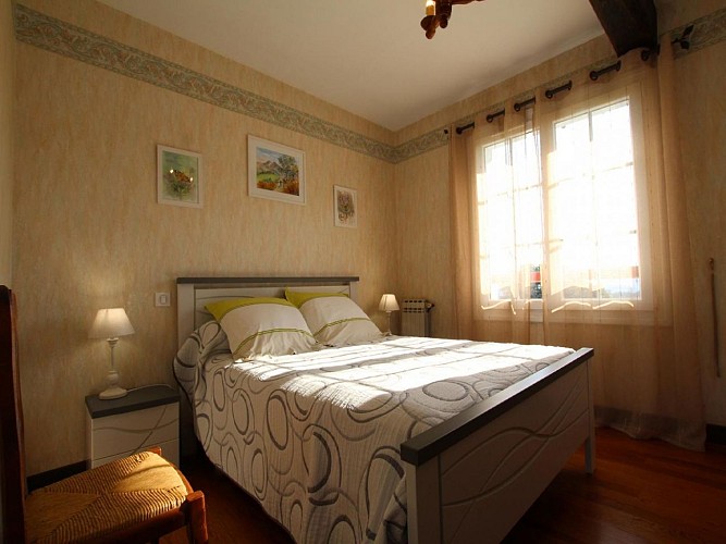 Maison Biscar - Chambre lit double gris - St Etienne de Baigorry