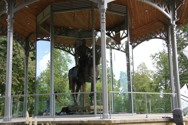 Statue équestre du Maréchal Foch