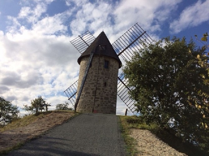 Moulin de Coulx 800x600