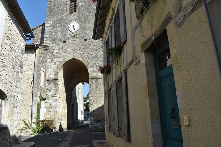 Tour Horloge réduit été2025 Duras (1)
