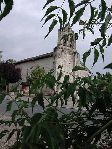 Lavergne - Eglise (7)Eglise Saint-Maxence800x600