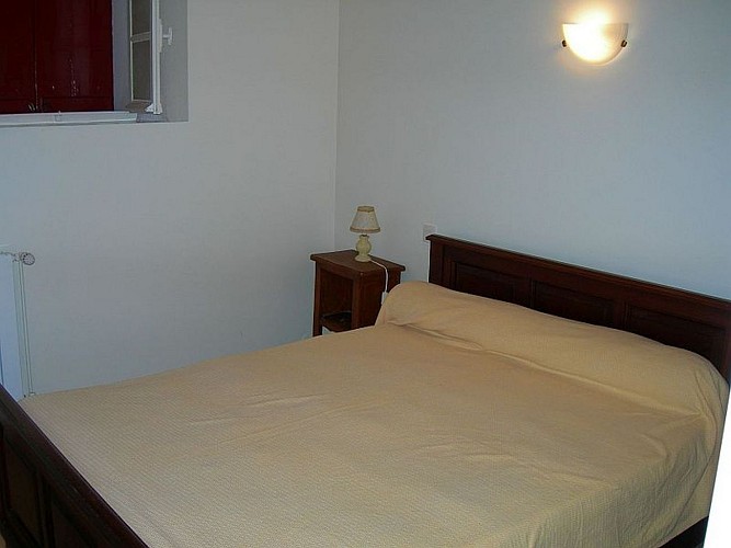 Location Mocho - RDC - Chambre lit double - Lasse