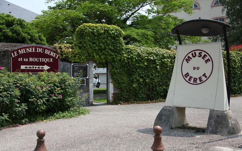 Musee Du Beret 6