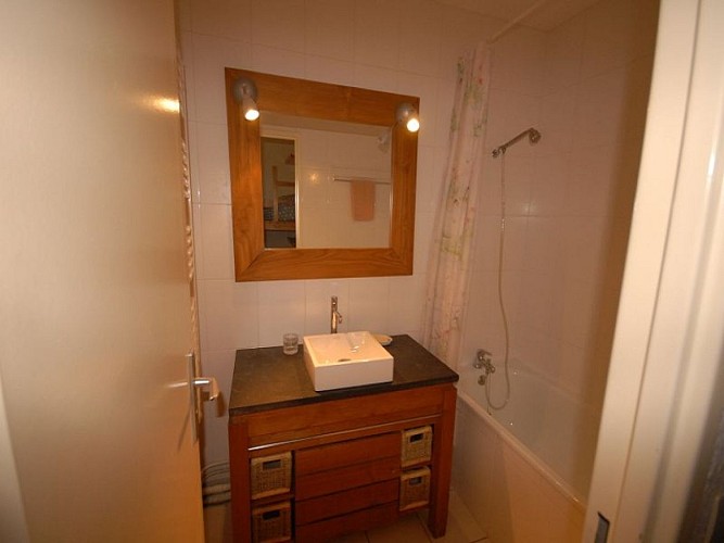 AGENCE BARROSO - MARMOTTES A3 SDB