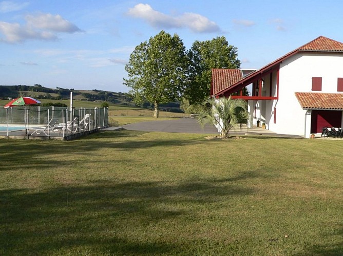 appartement ithourroungarat jardin commun arraute