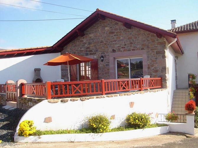 Location Irey - 01 - Vue extérieure - Irouléguy