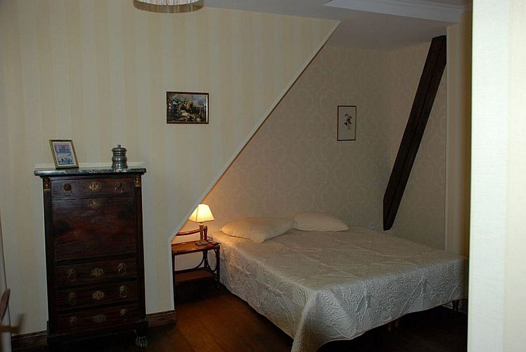 Location Chapelle - Maréchal - 06 - Chambre lit double blanche - Ainhice-Mongelos