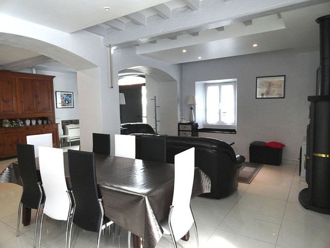 Location Loubet - Maison 10 pers - 05 - Salle à manger et salon - Mendive