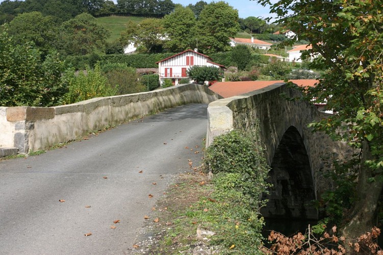 Pont-UtsaleaStPée