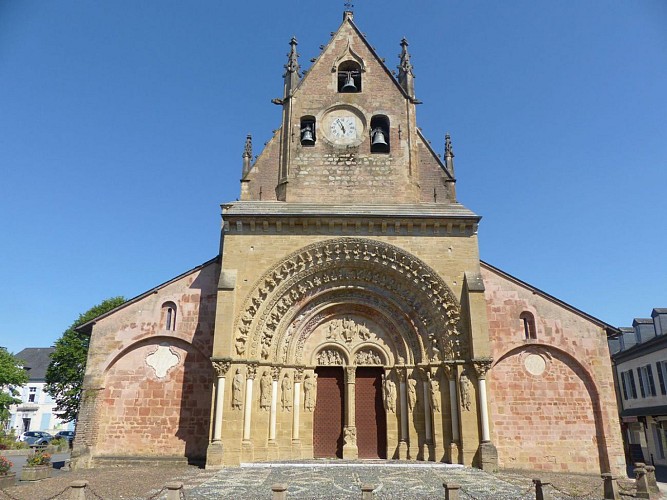 Morlaàs église ste foy portail occidental