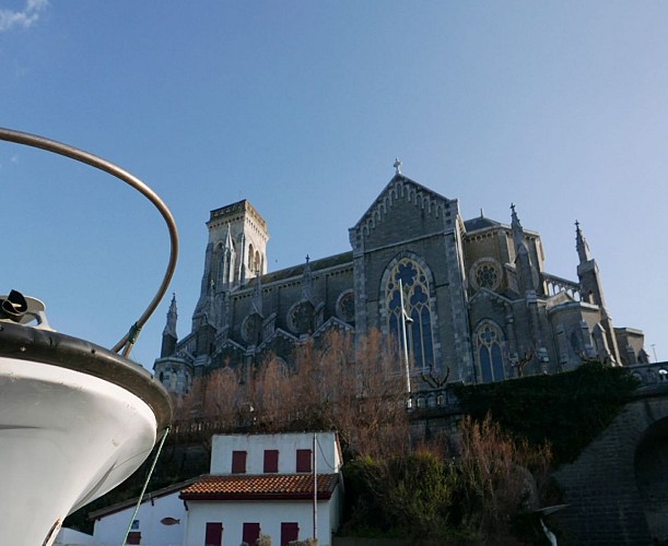 Eglise-Sainte-Eugenie-Biarritz-Vue (2)
