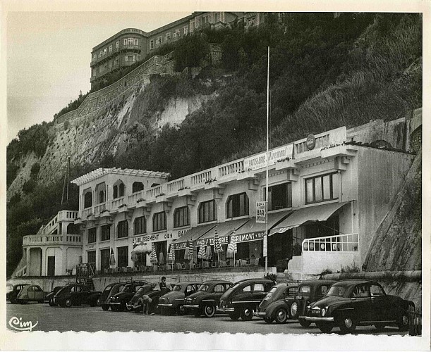 Etablissement-des-bains-Biarritz-1960
