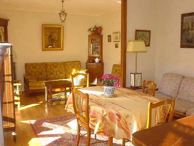 Location_acotztarra_ref641_saintjeandeluz