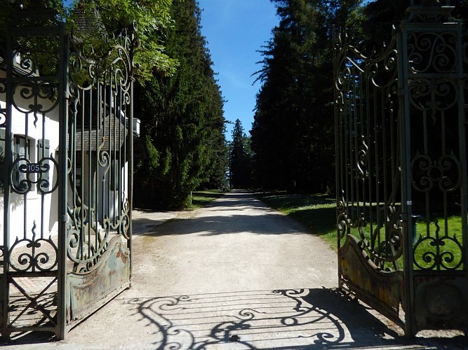 Square Besson - Pau - Portail