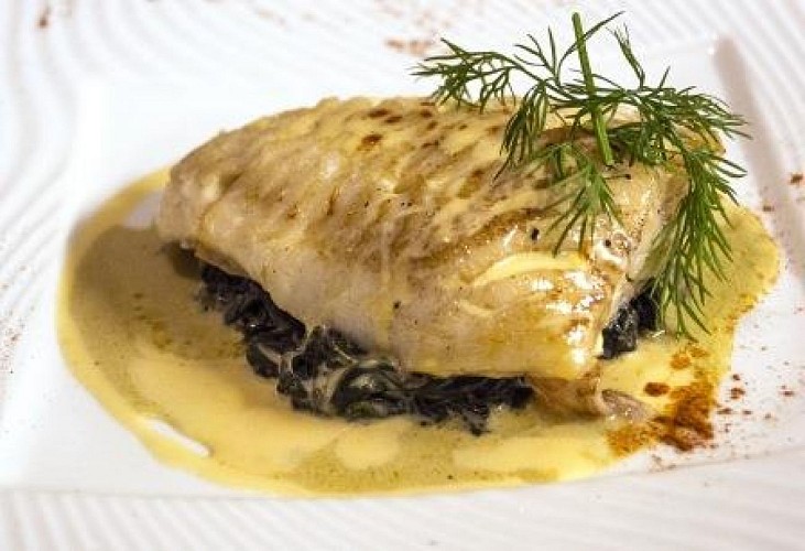 AubergePasdeVent-FiletDauradeSébastesauvage-Pouillon_AubergeduPasdeVentL