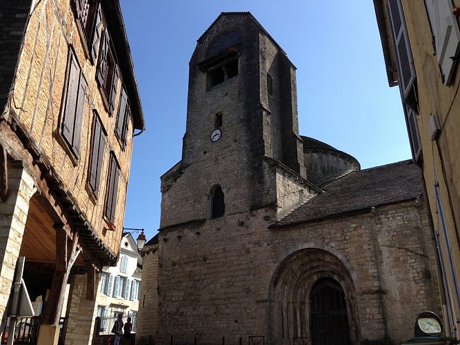 Eglise-Sainte-Croix-et-maison-medievale---OLORON-SAINTE-MARIE---OTHB----DI