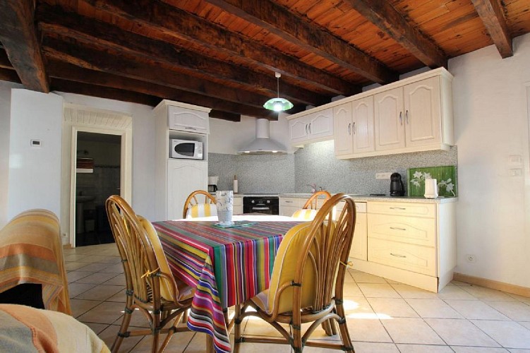 Maison Barnetche espace repas - Barnetche