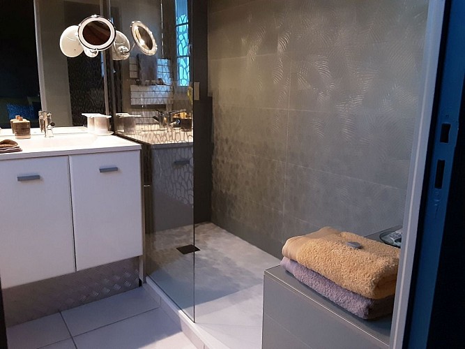 gite asaliah photo salle eau