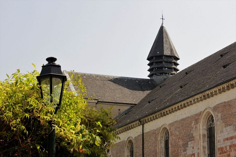 Clocher-cathedrale-de-Lescar