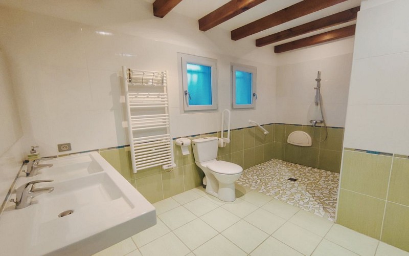 Argitan - Salle d'eau