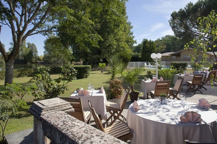 Le Renaissance resto 4_1