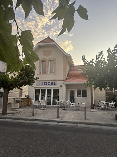 Local_extérieur