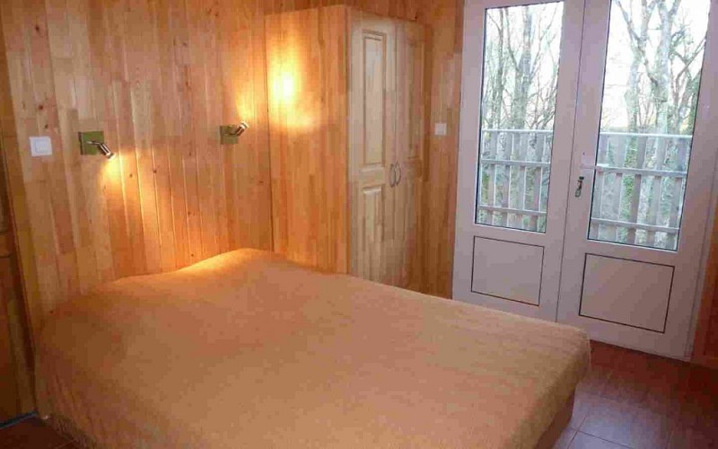 thumbnail-G.L-Iparla.Chambre.1