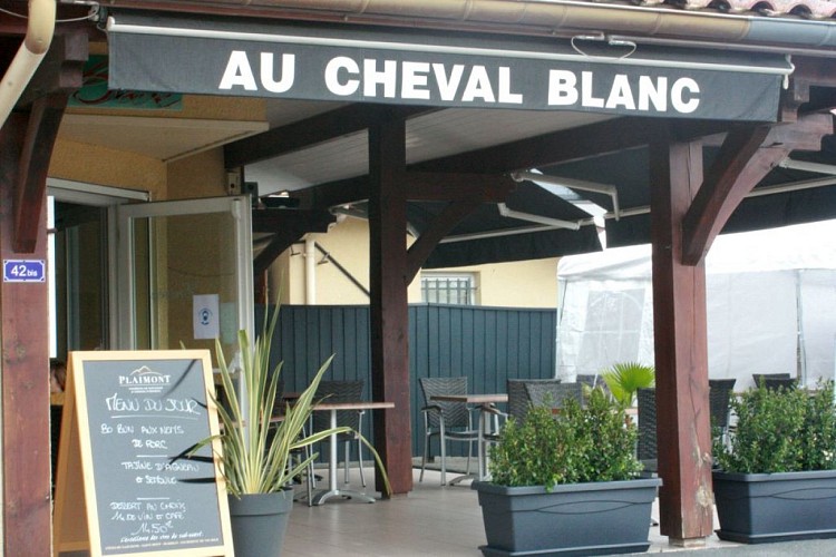 Cheval Blanc - Extérieur