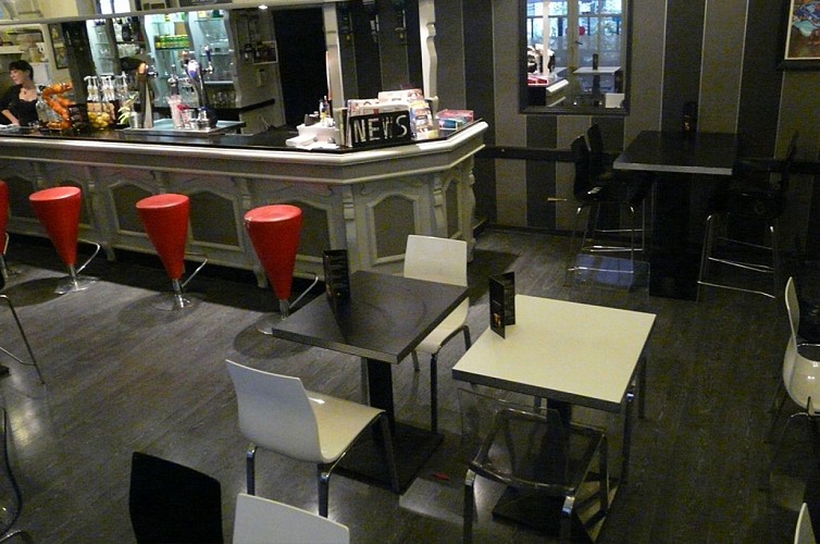 Café Brasserie Le Renoir