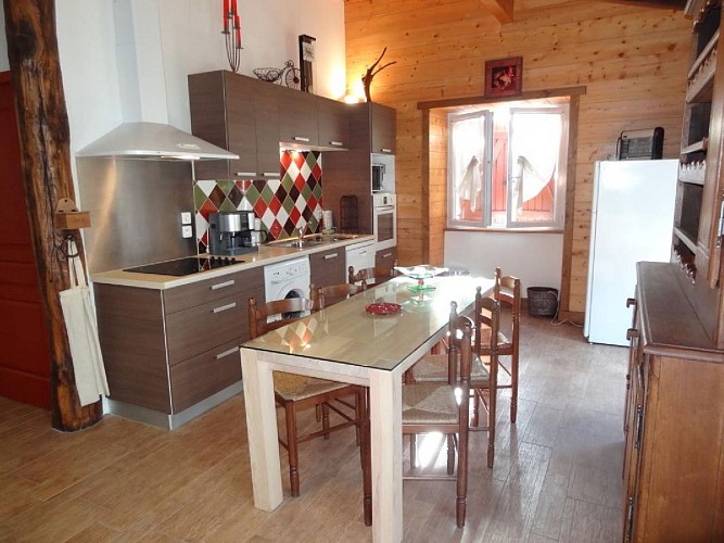 Maison Trounday cuisine et espace repas - Osses