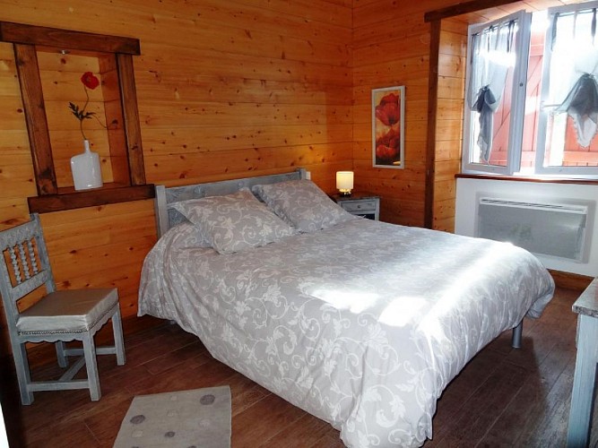 Maison Trounday chambre lit double - Osses