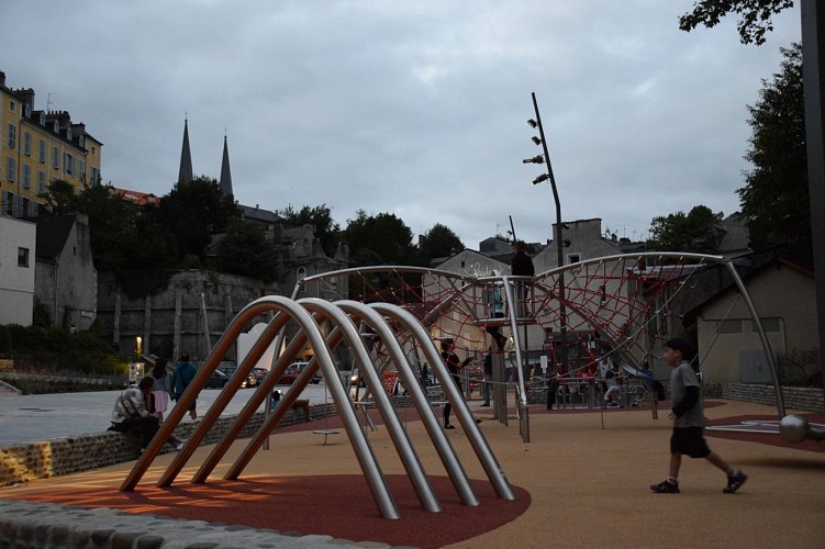 Le Hédas - Pau - aire de jeux pour enfants